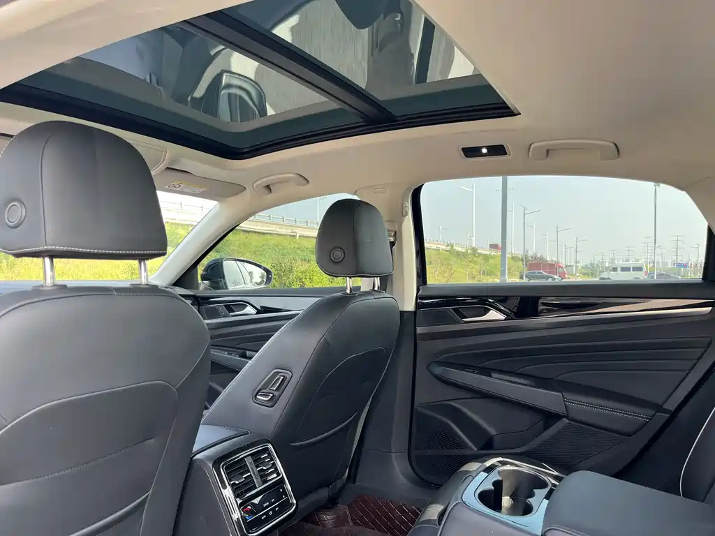 Volkswagen Passat — миниатюра 17