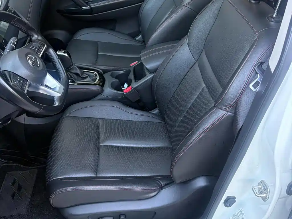 Nissan Qashqai 2023 Белый из Китая, фото 2