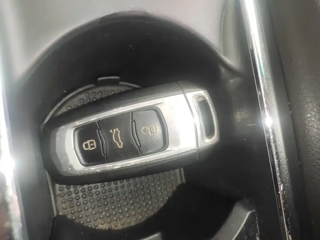 Geely Emgrand — миниатюра 9