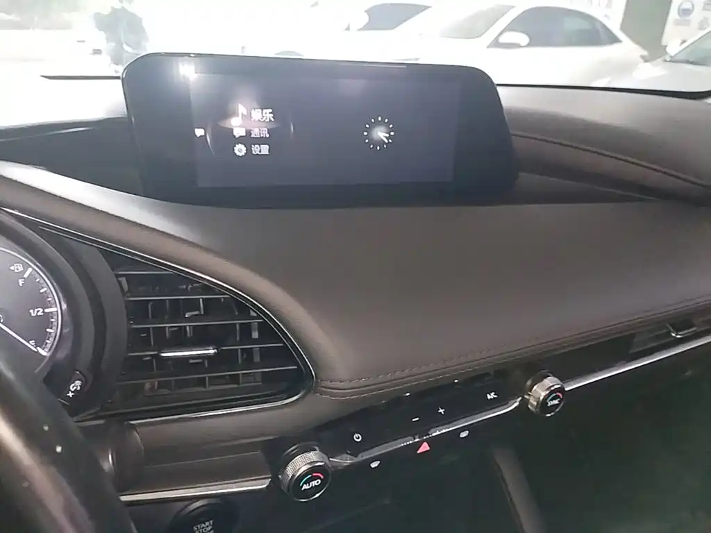 Mazda 3 Axela — миниатюра 13