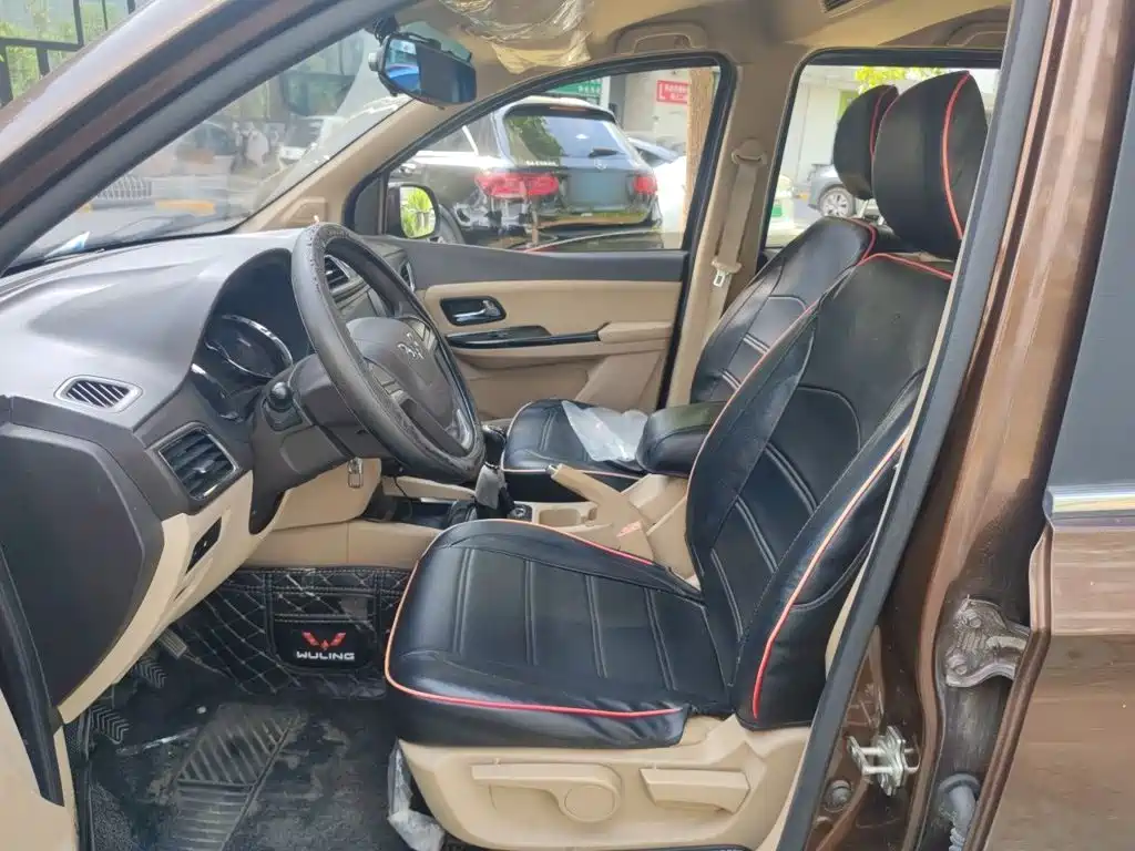 Wuling Hongguang — миниатюра 12