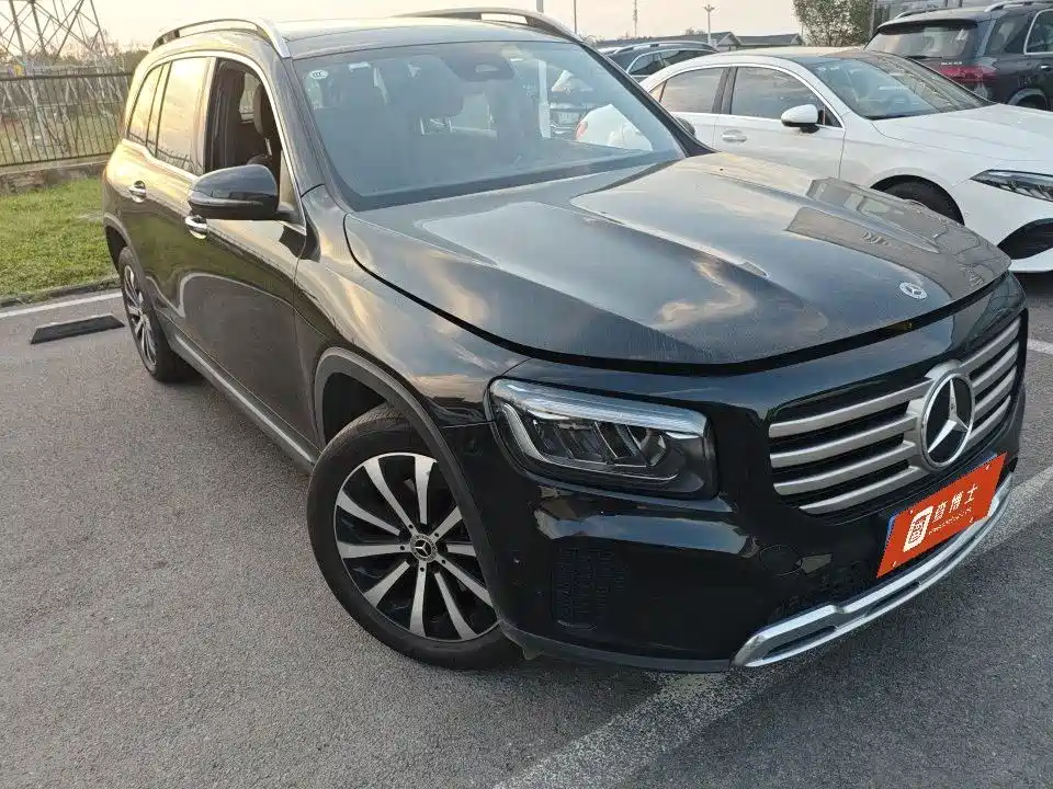 Mercedes-Benz GLB — миниатюра 4