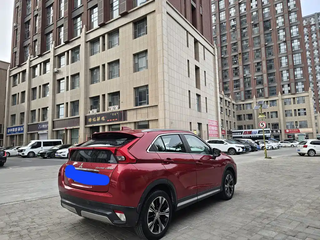 Mitsubishi Eclipse Cross — миниатюра 4