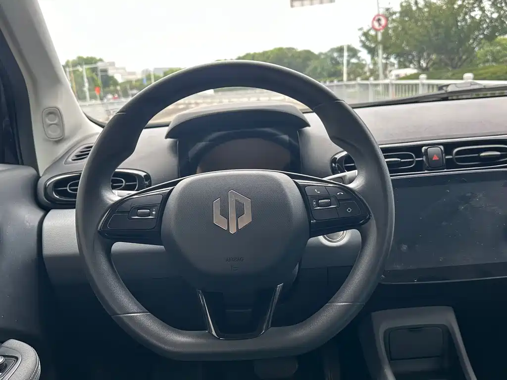 Leapmotor Leapmotor T03 — миниатюра 10