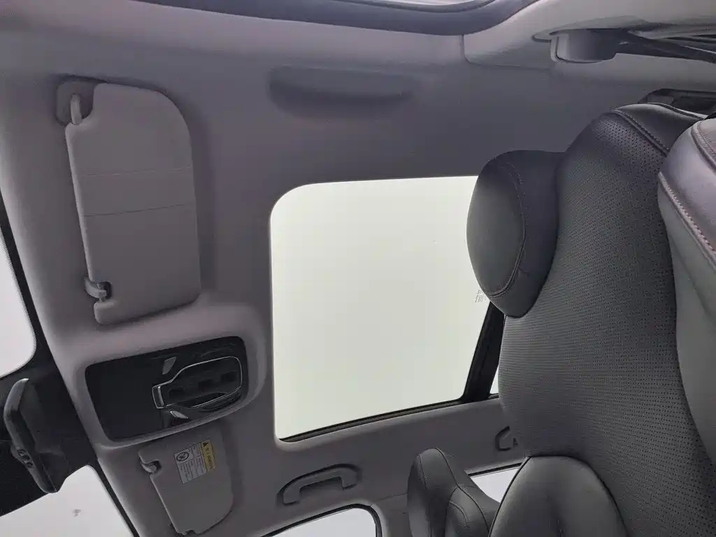 Roewe RX5 New Energy — миниатюра 14