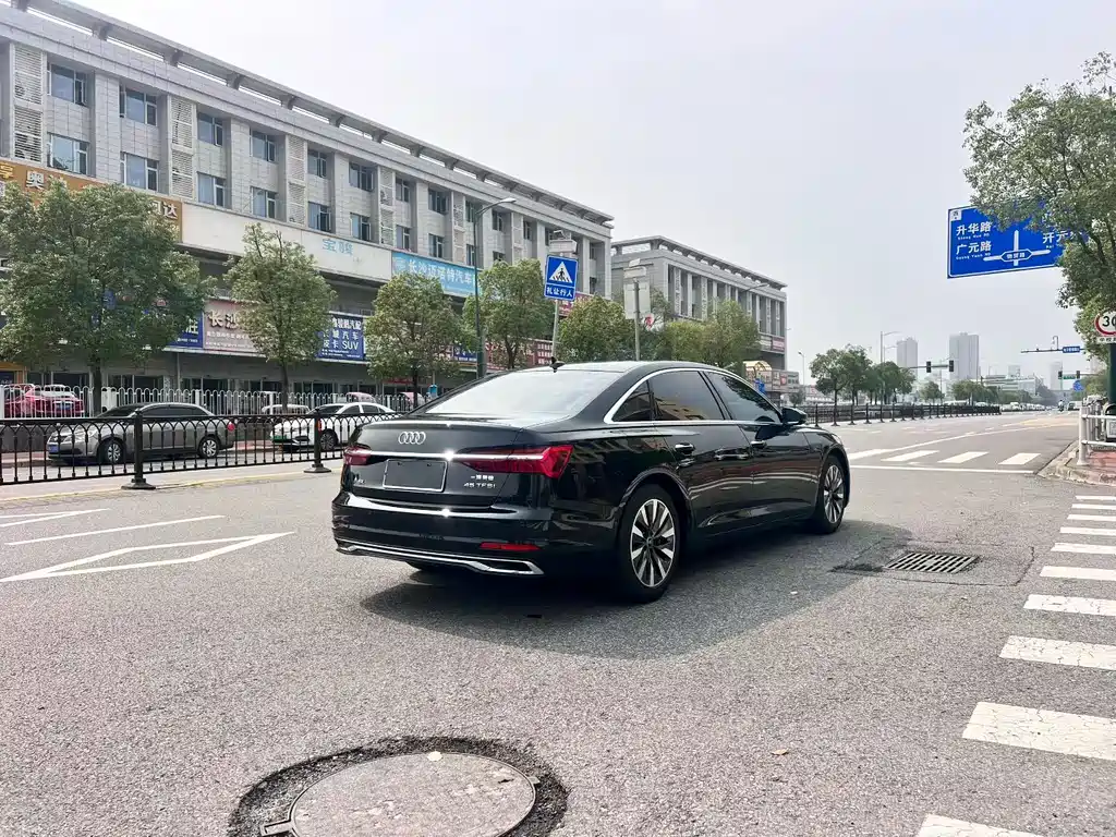 Audi A6L — миниатюра 9