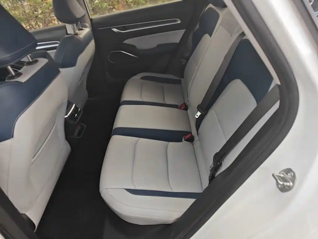 Geely Emgrand — миниатюра 17