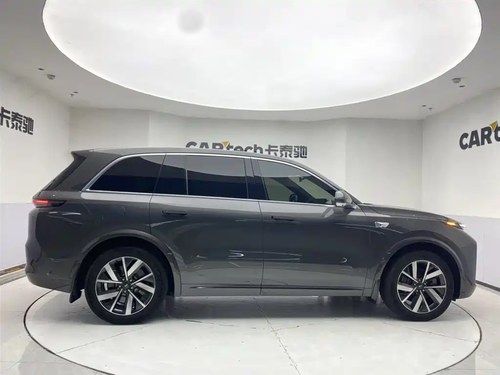 Li Auto L8 2023 Pro