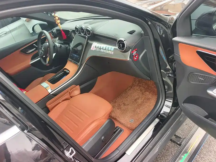 Mercedes-Benz GLC — миниатюра 8