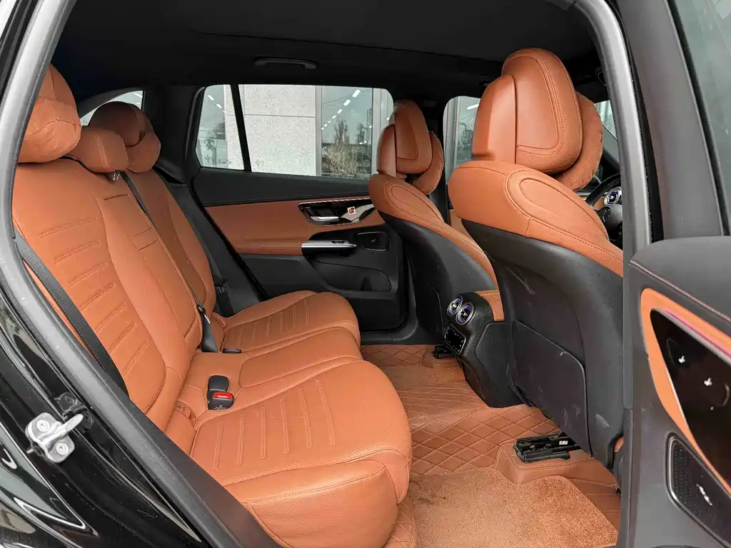 Mercedes-Benz GLC — миниатюра 9