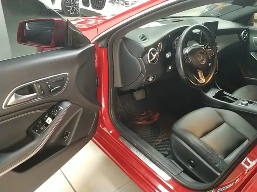 Mercedes-Benz CLA (Import) — миниатюра 16