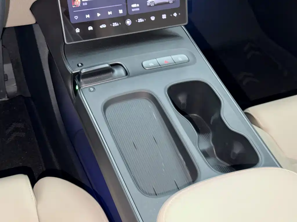 NIO ET5T — миниатюра 14