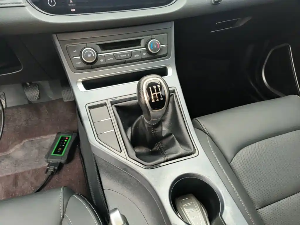Geely Emgrand — миниатюра 14