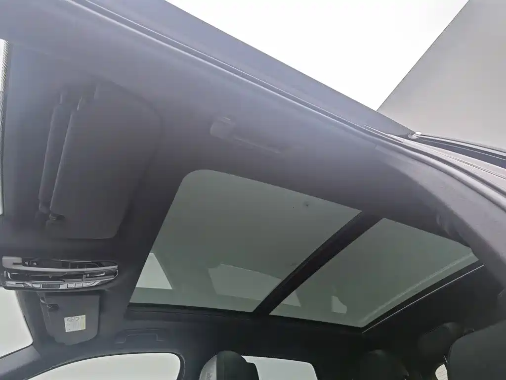 Porsche Cayenne — миниатюра 14