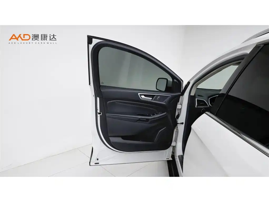 Ford Edge — миниатюра 10