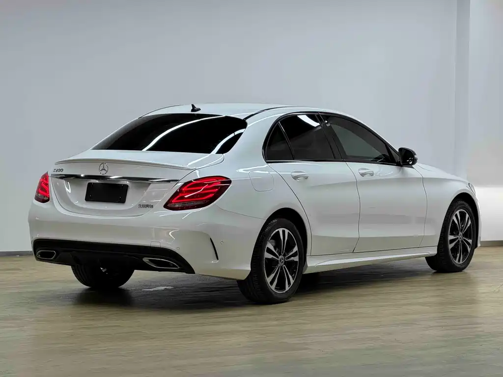 Mercedes-Benz C-Class — миниатюра 30