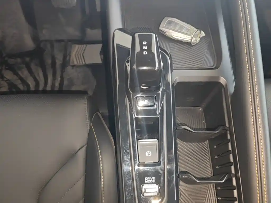 Geely Binyue — миниатюра 14