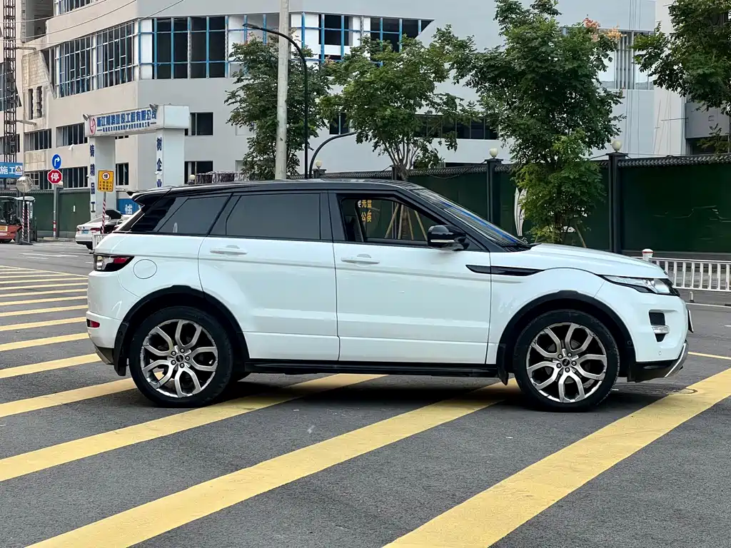 Land Rover Evoque (Import) — миниатюра 4