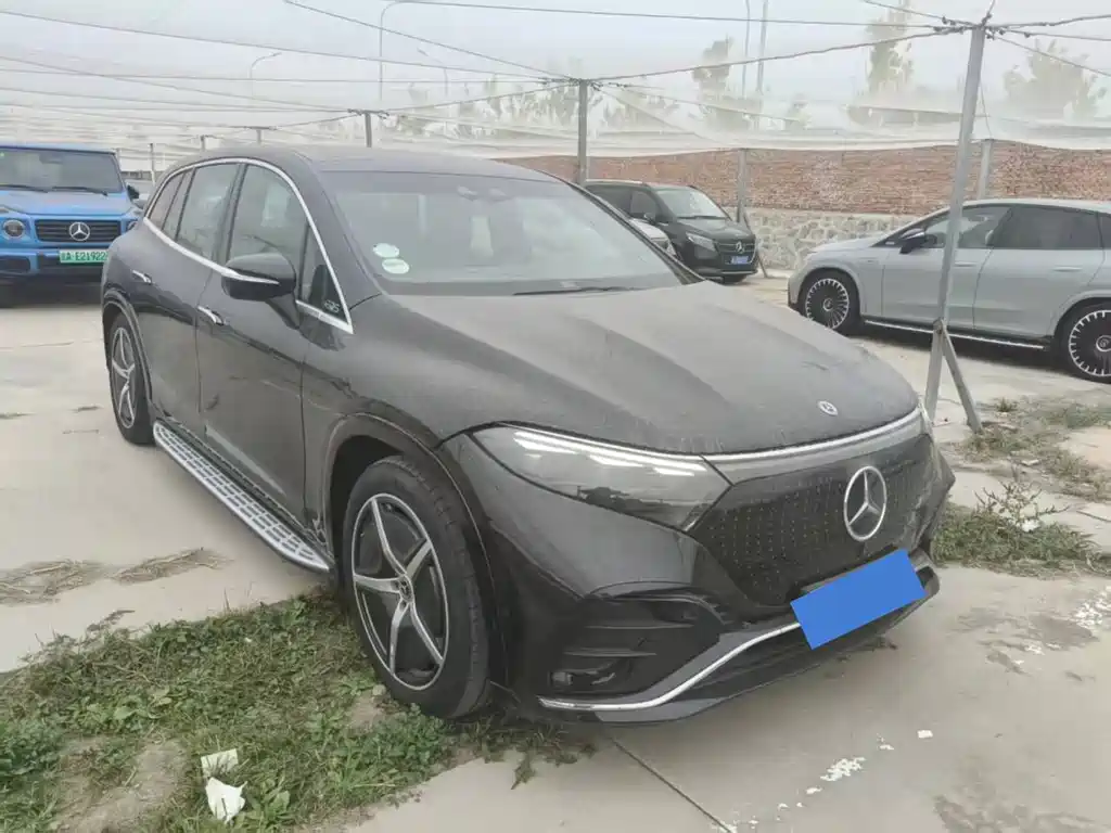 Mercedes-Benz EQS SUV — миниатюра 2
