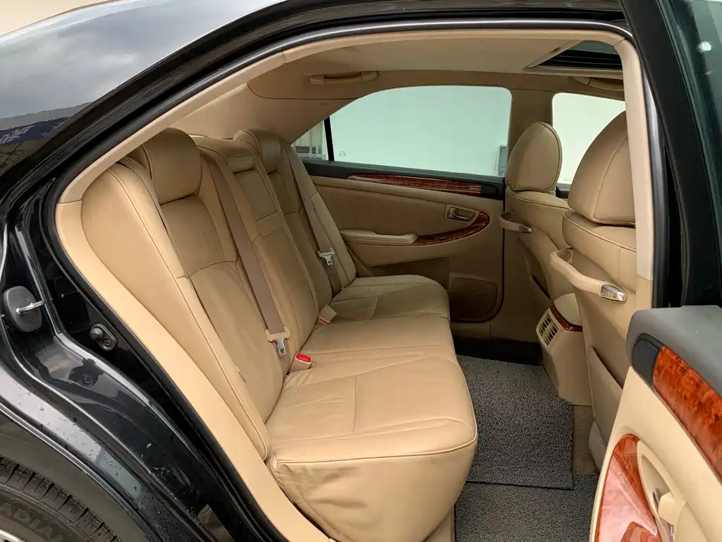 Toyota Crown 2007 3.0L Royal Saloon Fashion