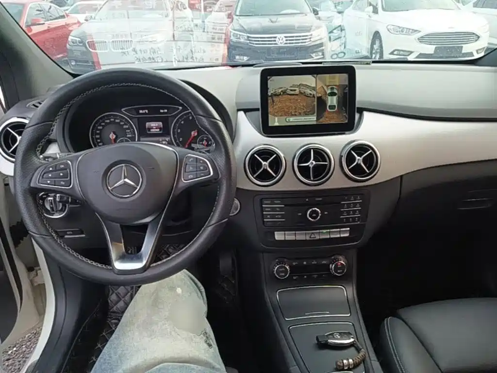 Mercedes-Benz B-Class — миниатюра 10