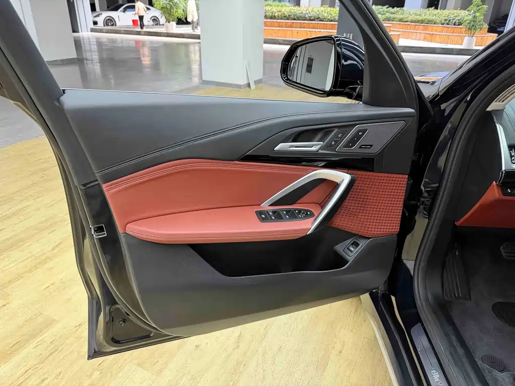 BMW X1 — миниатюра 7