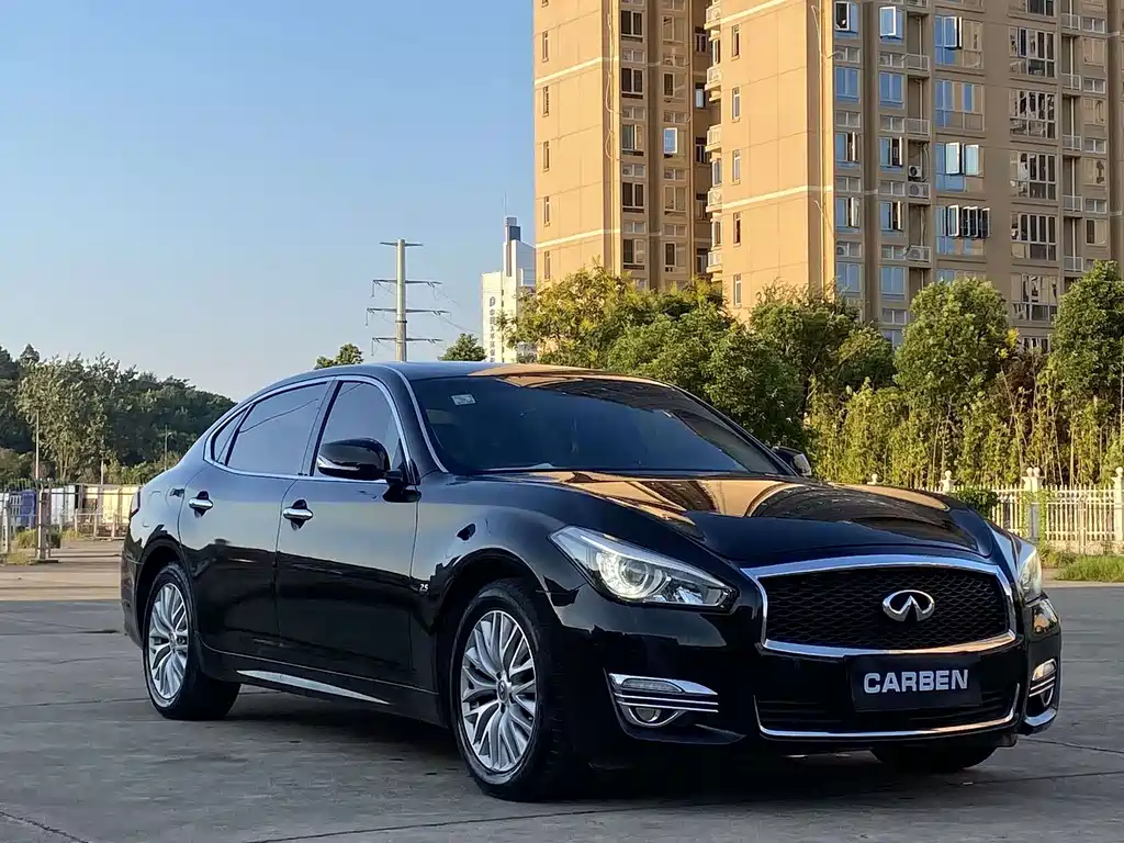 Infiniti Q70 — миниатюра 3