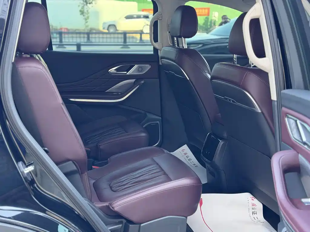 Hongqi Hongqi HS7 PHEV — миниатюра 16