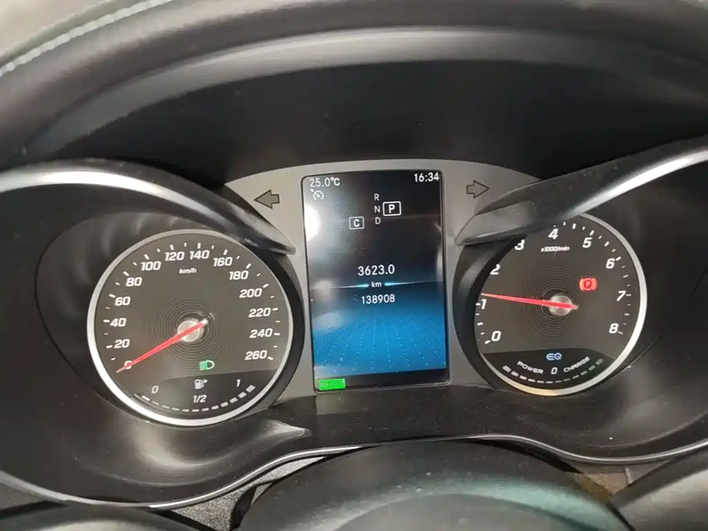 Mercedes-Benz C-Class — миниатюра 12