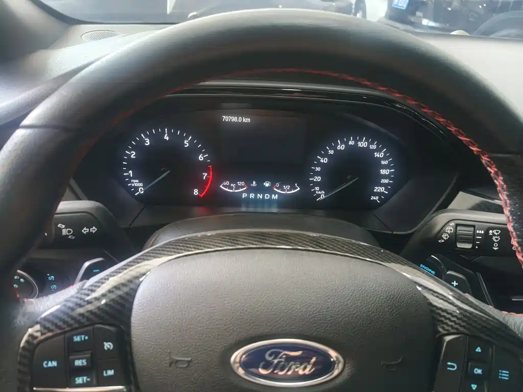 Ford Focus 2020 EcoBoost 180 AT ST Line