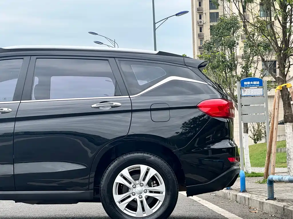 Haval M6 2019 1.5T MT Elite V