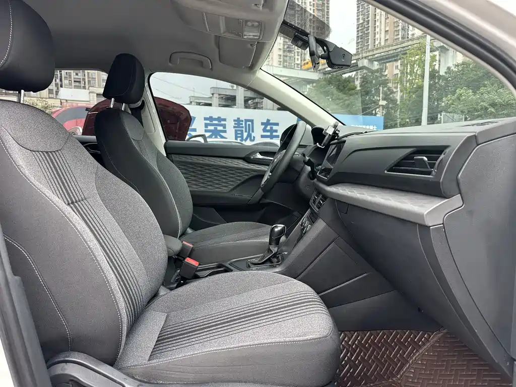 Volkswagen Tharu — миниатюра 12