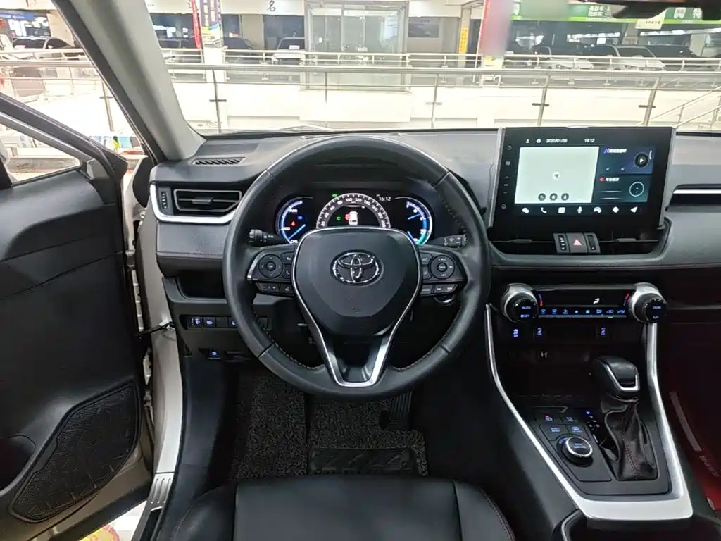 Toyota Wildlander New Energy — миниатюра 11