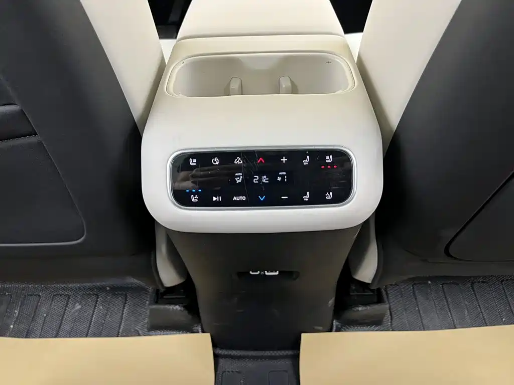 Leapmotor Leapmotor C16 — миниатюра 31