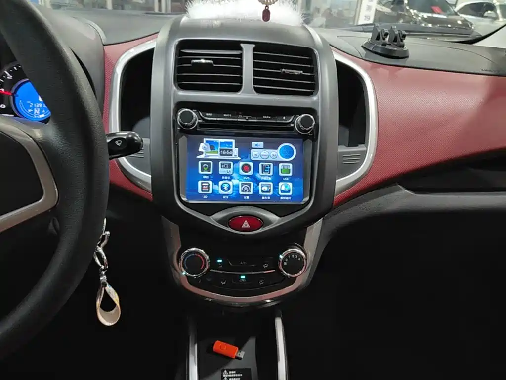 Changan BenBen — миниатюра 13