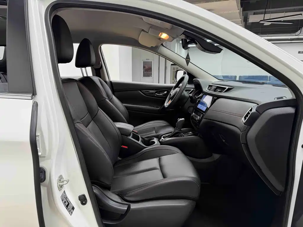 Nissan Qashqai — миниатюра 24