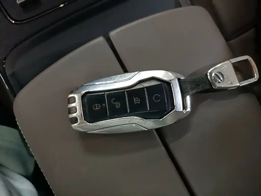 BYD Han — миниатюра 9