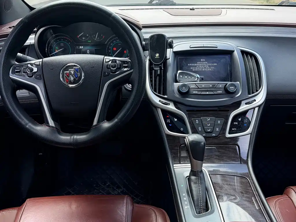 Buick LaCrosse — миниатюра 14