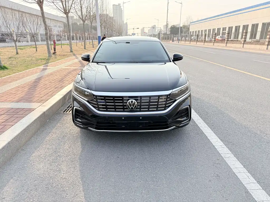 VOLKSWAGEN PASSAT NEW ENERGY