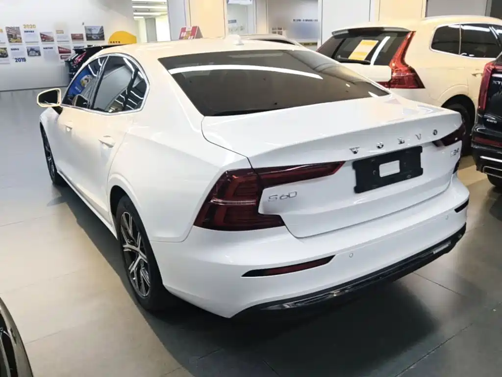 Volvo S60 — миниатюра 5