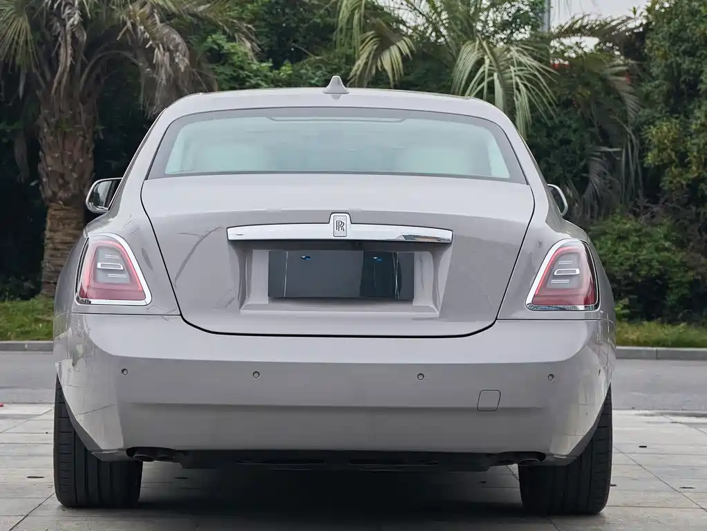 Rolls-Royce Ghost — миниатюра 5