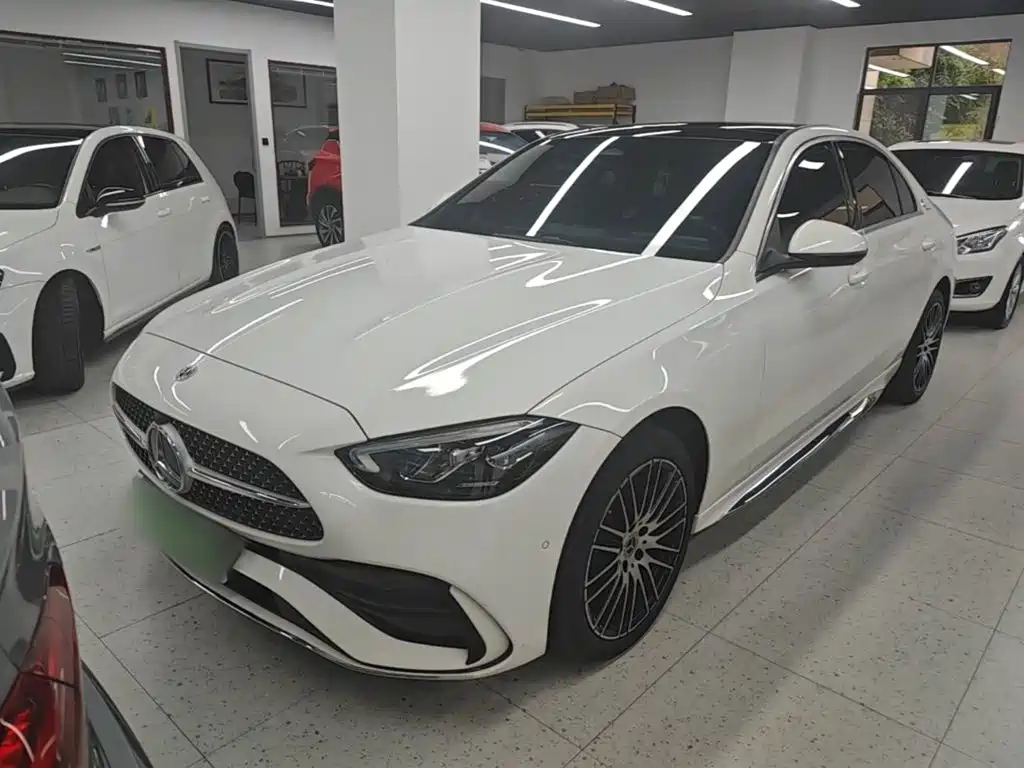 Mercedes-Benz C-Class — миниатюра 2