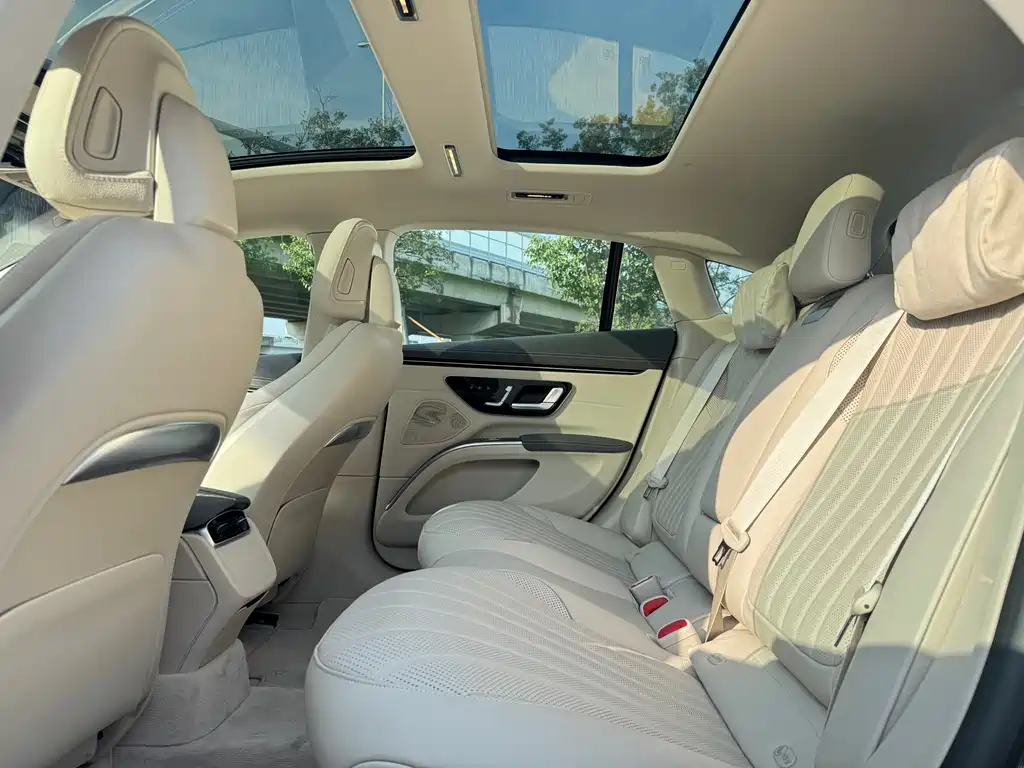 Mercedes-Benz EQS 2023 450+