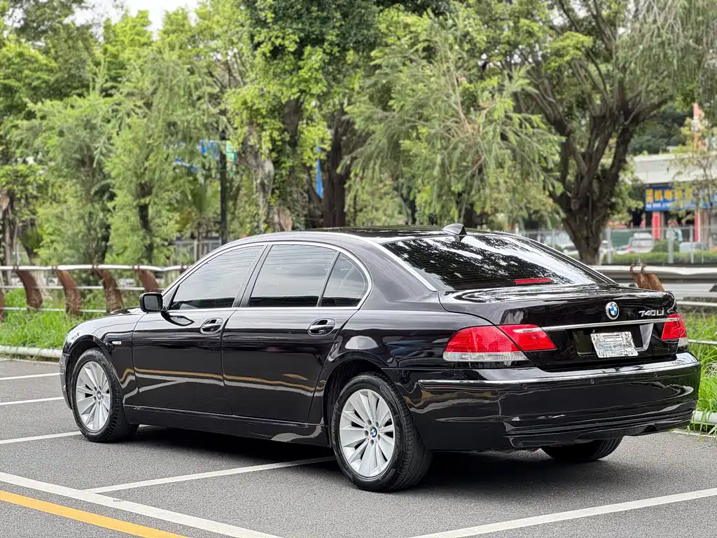BMW 7 Series 7 2005 740Li