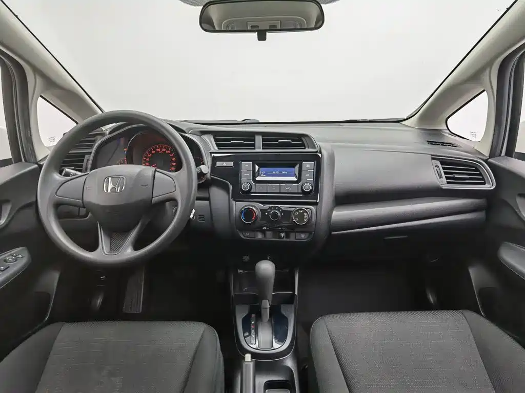 Honda Fit — миниатюра 5