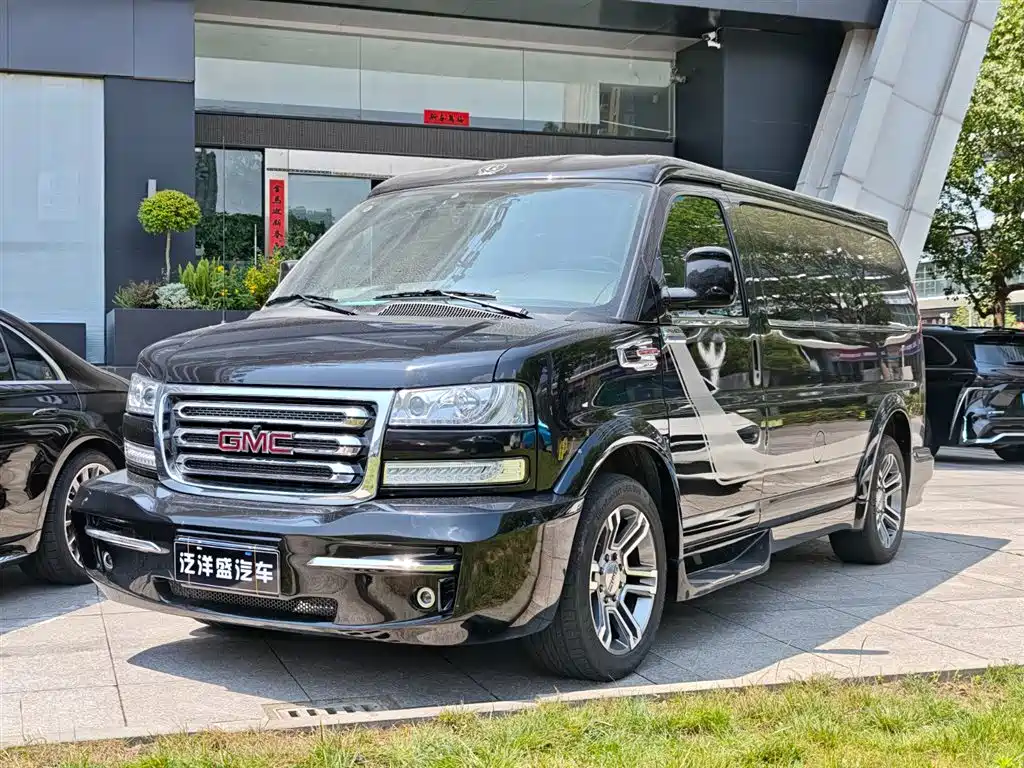GMC Savana 2024 4.3L AT