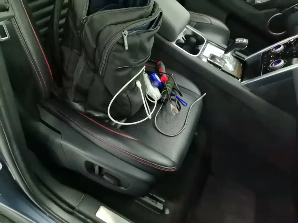 Land Rover Discovery Sport — миниатюра 25