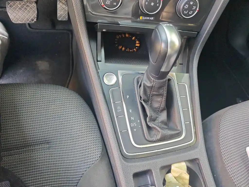 Volkswagen Golf — миниатюра 10