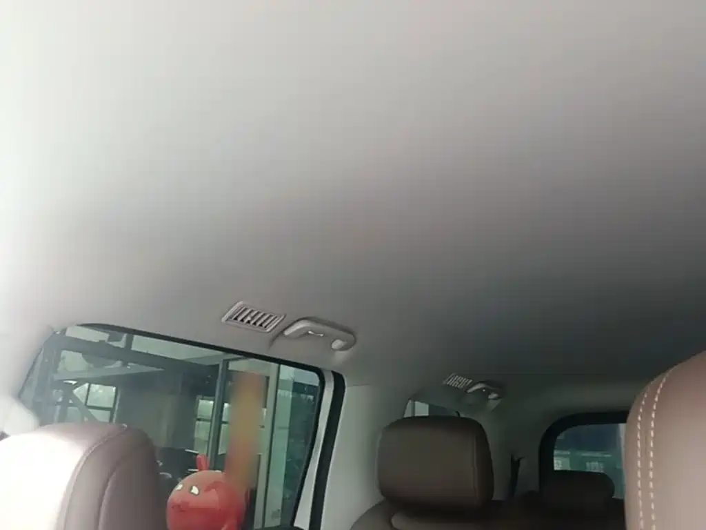 Wuling Xingguang 730 New Energy — миниатюра 18