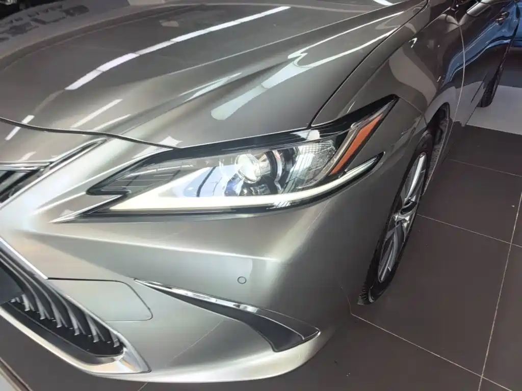 Lexus ES — миниатюра 24